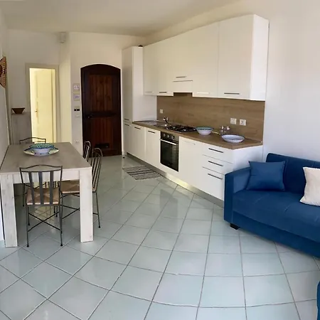 Casa Andrea ايزولا روسا